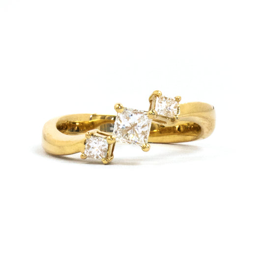 K18イエローゴールドダイヤモンドリング