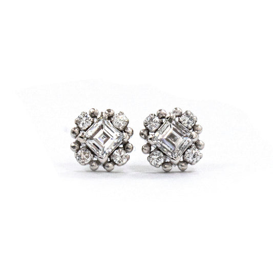 プラチナダイヤモンドピアス