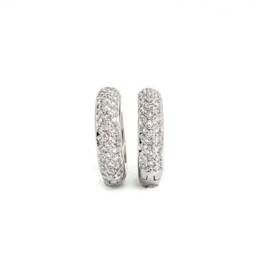 プラチナダイヤモンドピアス