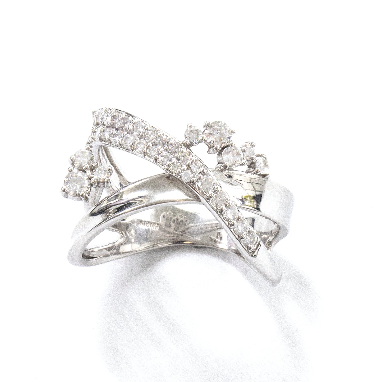 K18ホワイトゴールドダイヤモンドリング