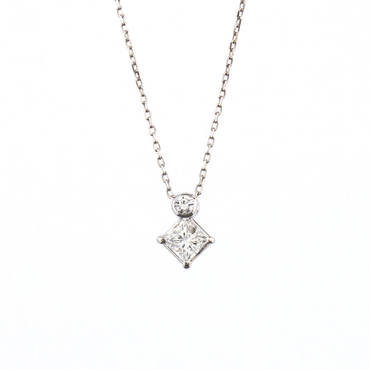 プラチナダイヤモンドネックレス