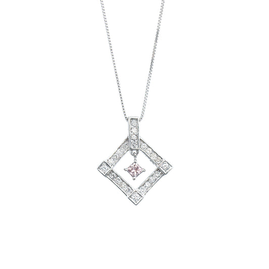 K18ホワイトゴールドダイヤモンドペンダント