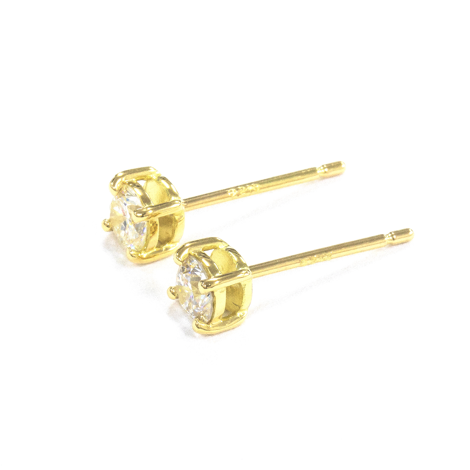 即決価格☆0.32ct☆✨ダイヤモンドK18ピアスイヤリング 【公式通販】 即決価格☆0.32ct☆✨ダイヤモンドK18ピアスイヤリング 【公式通販】