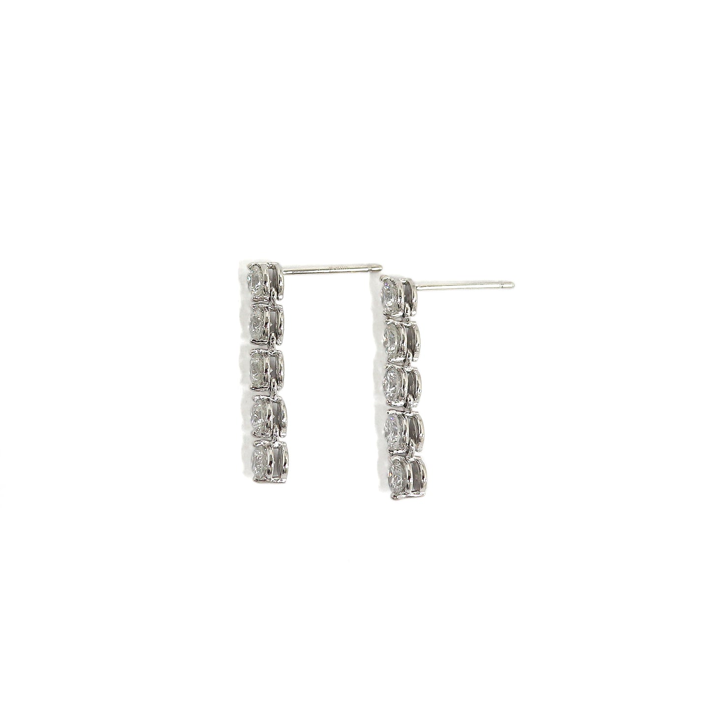 プラチナダイヤモンドピアス