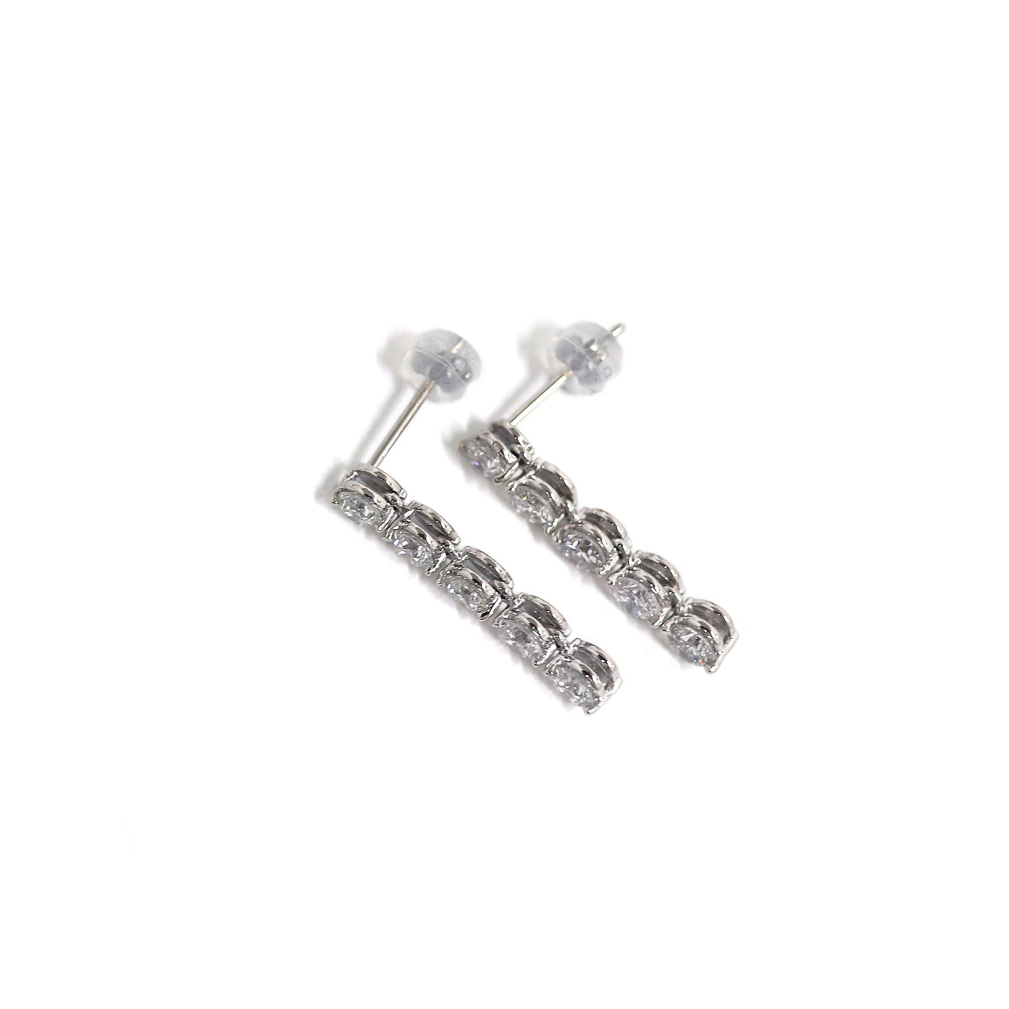 プラチナダイヤモンドピアス
